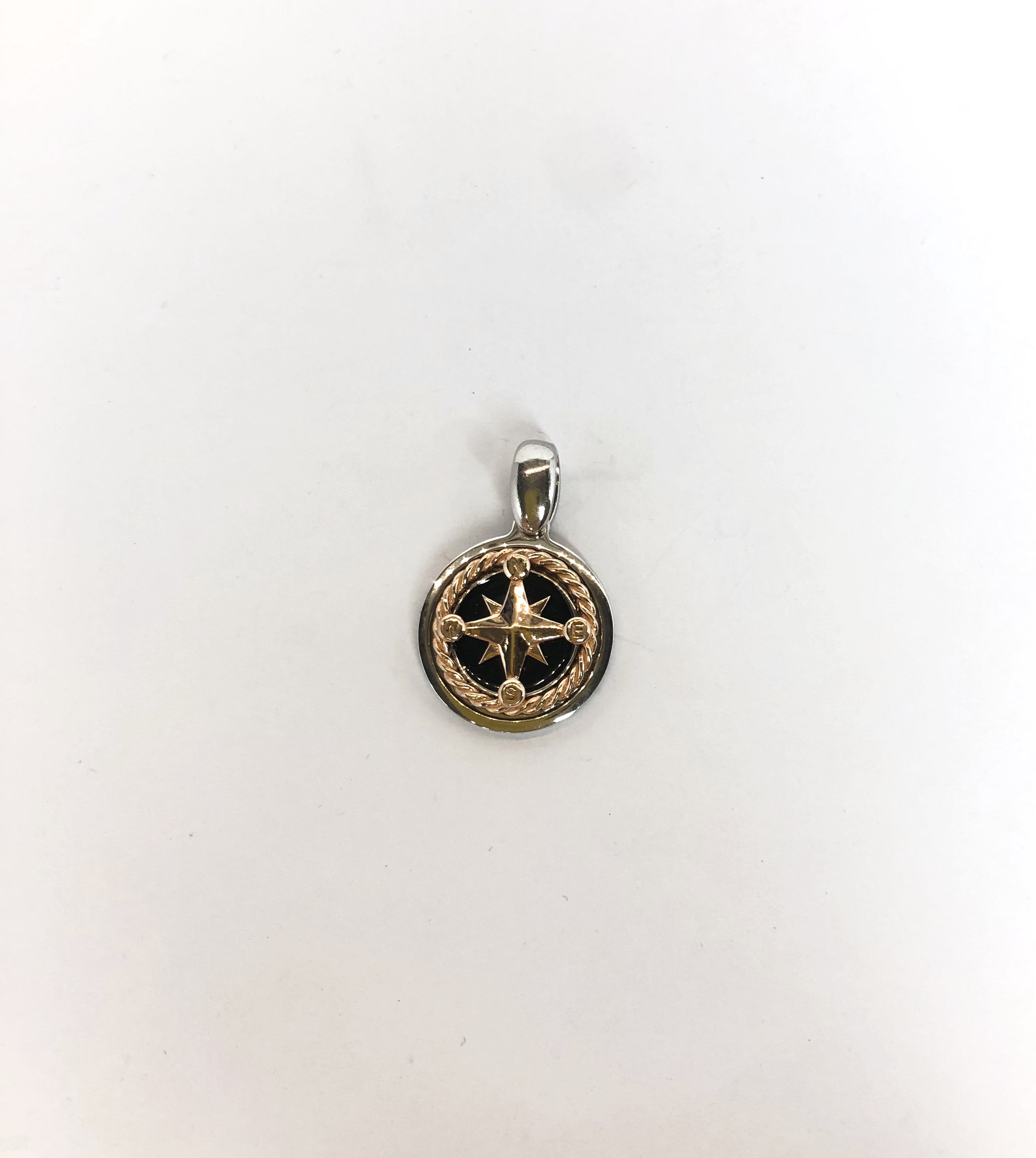 IMG_3289 CIONDOLO ARGENTO ROSA DEI VENTI - immagine 1